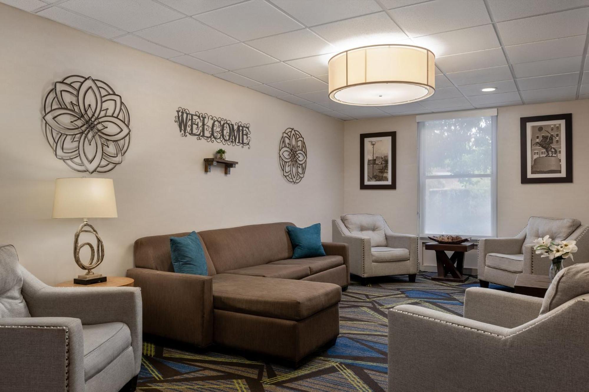 Holiday Inn Express Tallahassee By Ihg Exterior photo