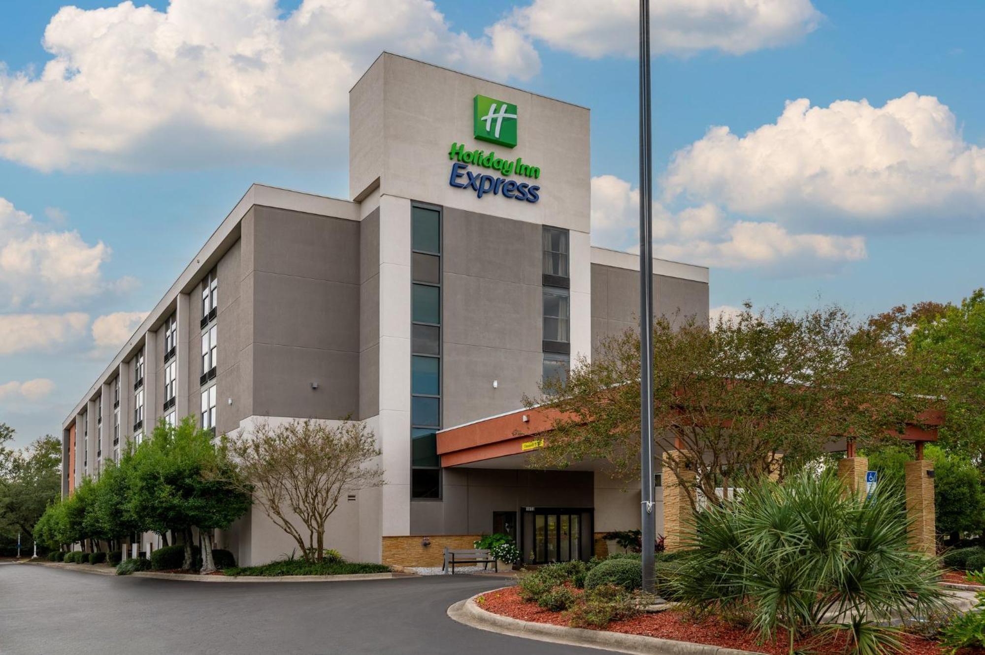 Holiday Inn Express Tallahassee By Ihg Exterior photo